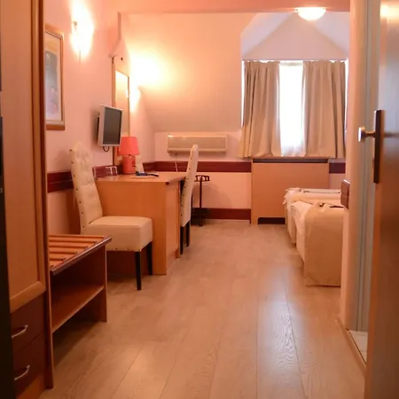 In Bb - Tomce Sofka - Twin Vendégház *