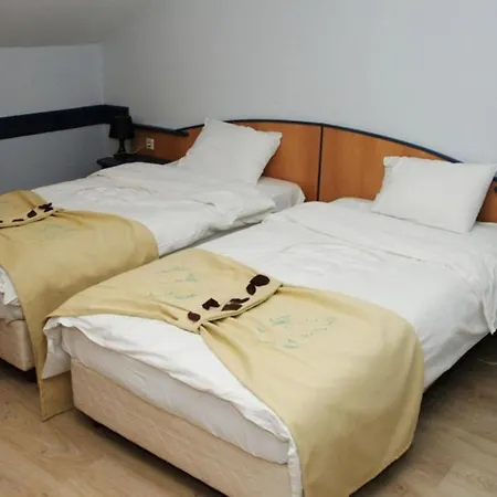 Vendégház In Bb - Tomce Sofka - Twin